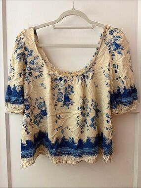 Boho Floral Scoop Neck Top in Cream and Blue